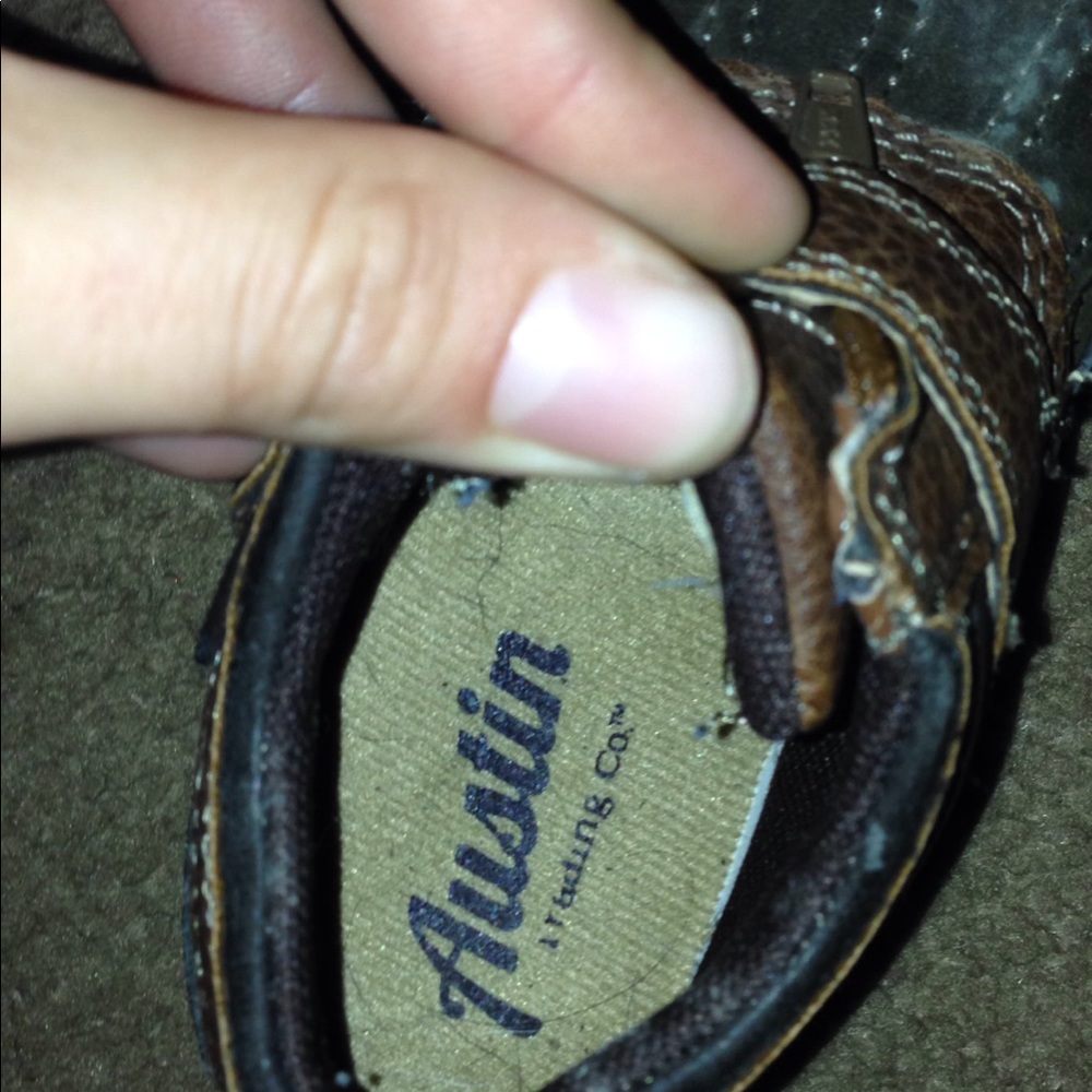 Children's shoes